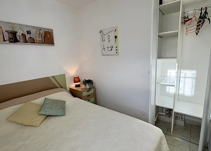 Pavillon Avec Piscine A Deux Pas De La * Gruissan