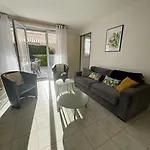 Сasa de vacaciones Pavillon Avec Piscine A Deux Pas De La